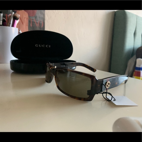 Gucci sunglasses - Picture 2 of 5